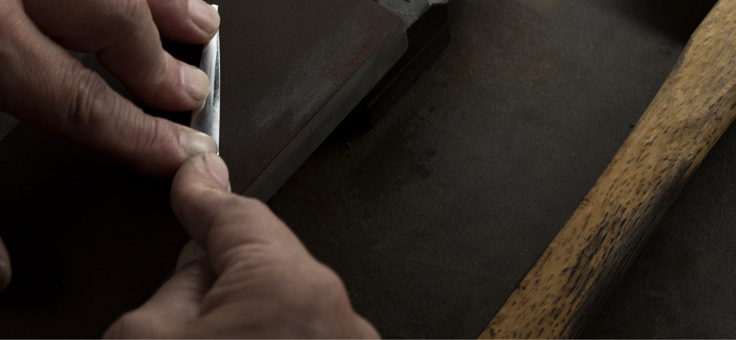 研磨工房 アテリア光