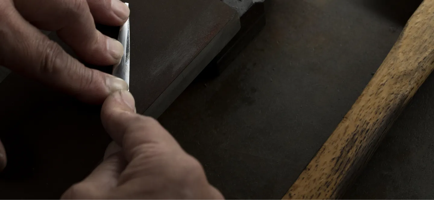 研磨工房 アテリア光